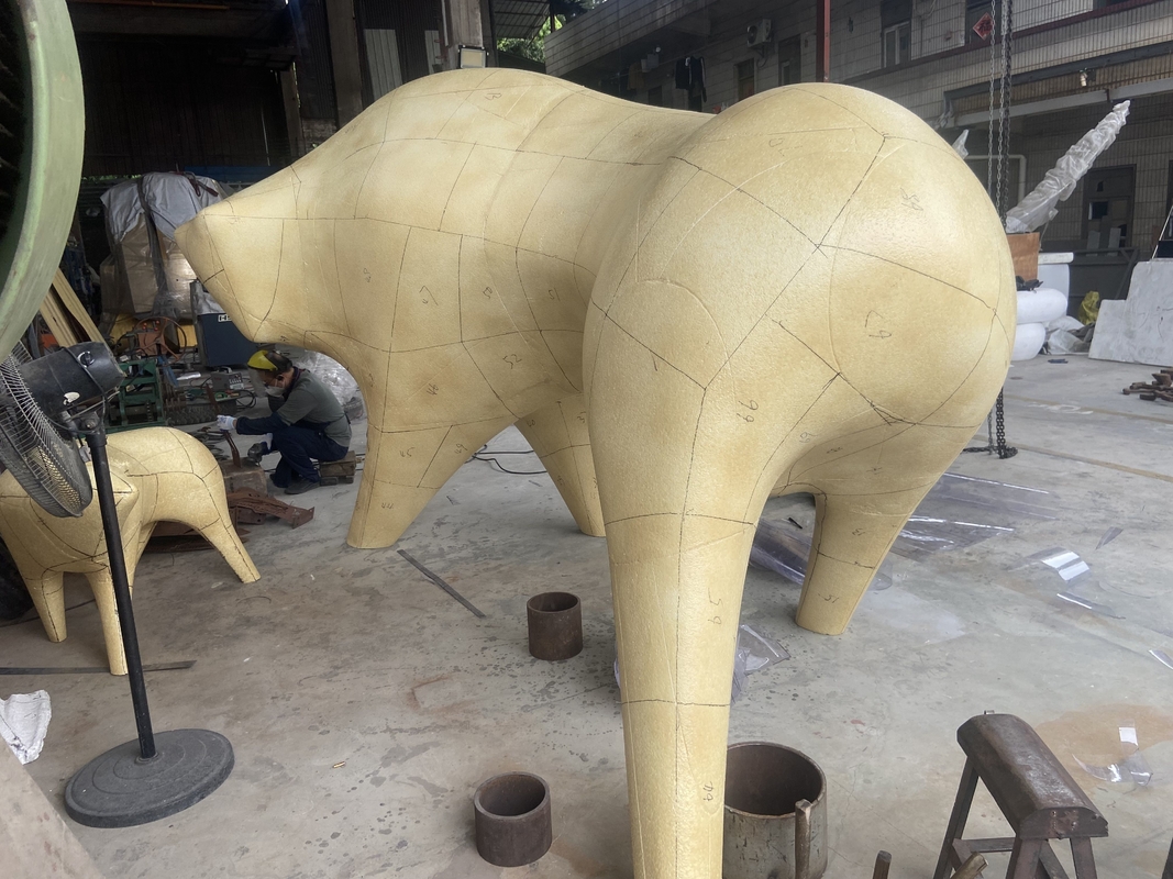 Light Weight 300CM Large Foam Sculpture Custom Decoration